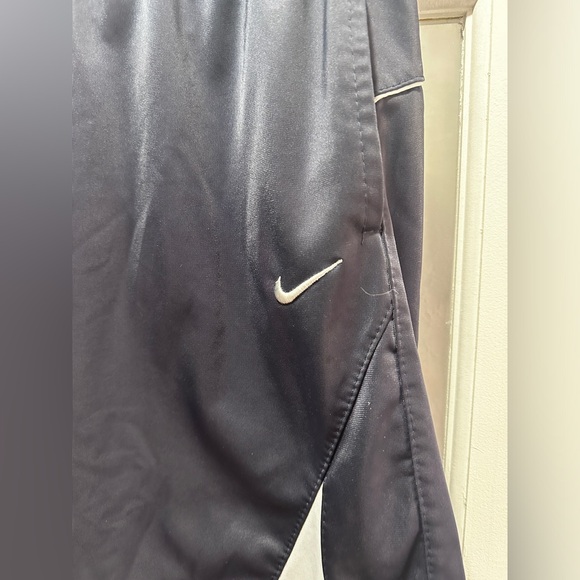 Men’s Nike Workout Shorts - Picture 2 of 5